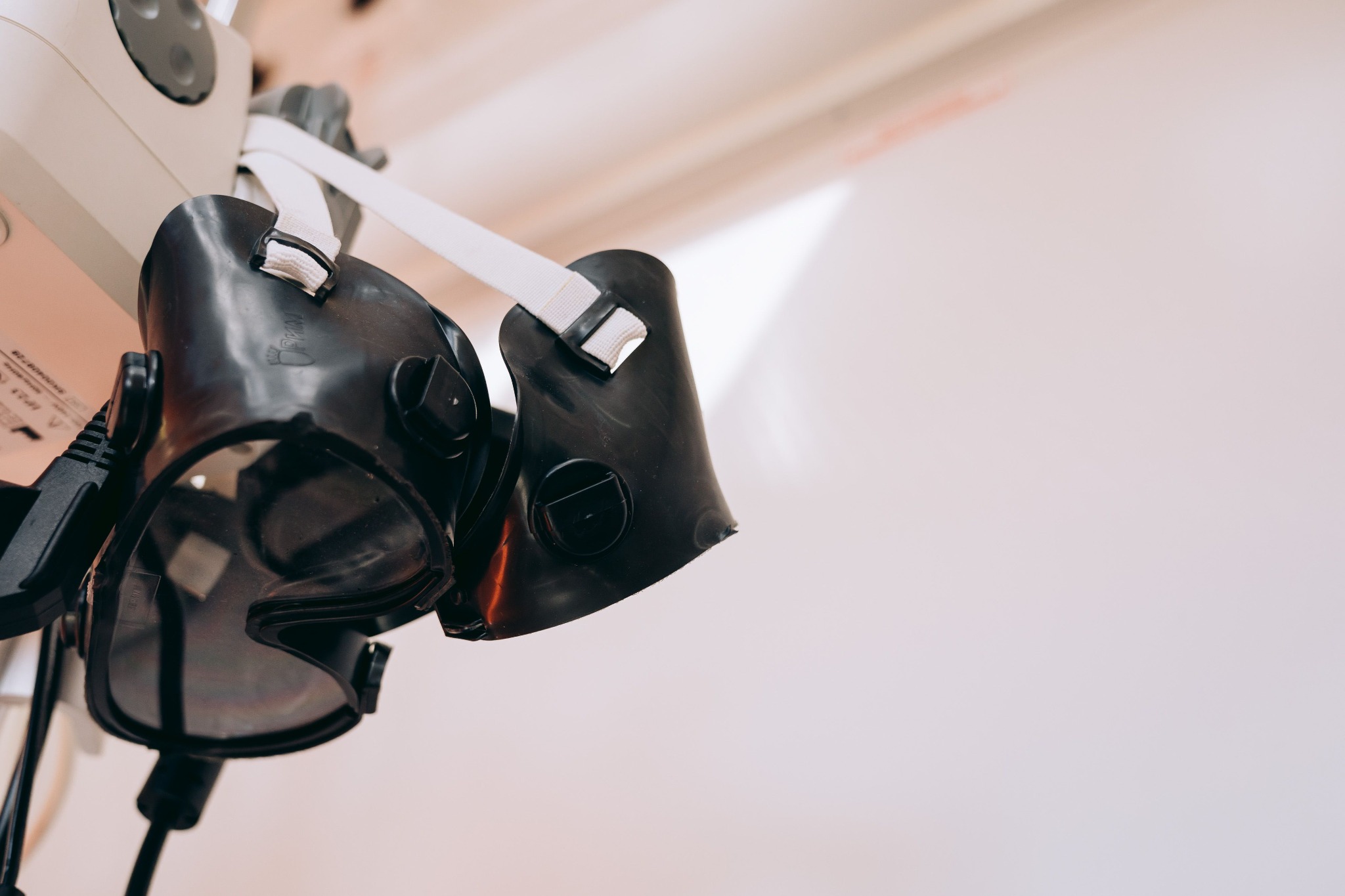 Protective respirator equipment